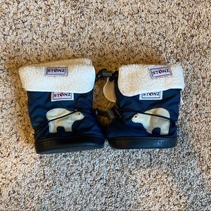 Toddler Stonz winter boots with liners, Medium